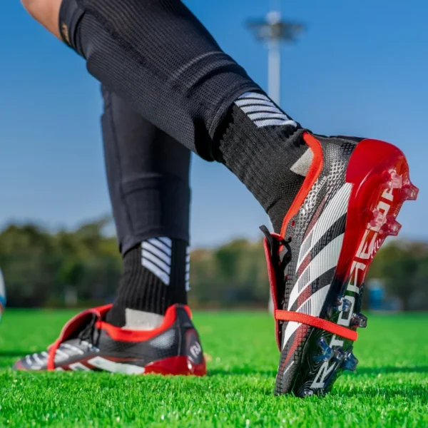 New Men Football Field Boots Society Cleats Soccer Shoes Casual Comfortable Professional Outdoor Football Shoes Tenis Sport Wear - Image 3